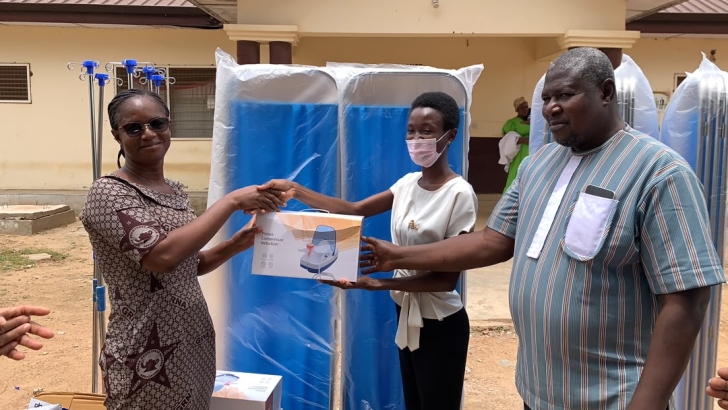 Doctor Donates GHS 20,000 Reward to Paga Hospital