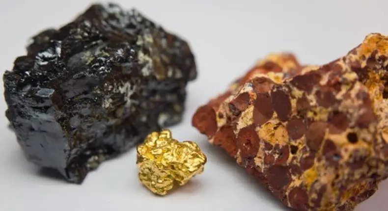 Guinea reverses mining crackdown renews bauxite permit